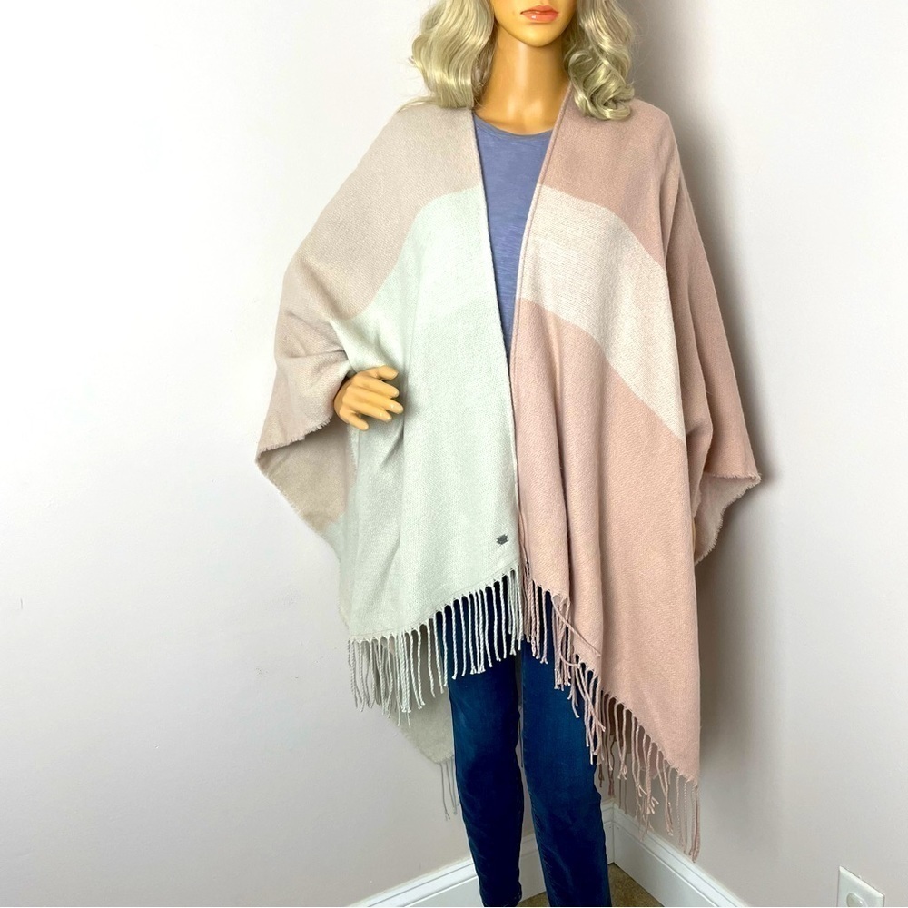 Sonia & Kyo Open Front Fringed Cape Wrap OS Multicolor